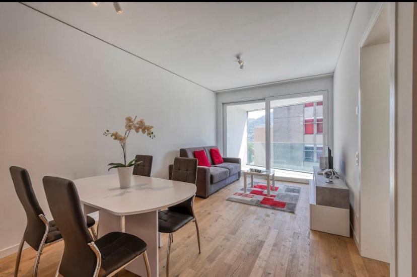 5 Rent Apartments Lugano Station Exterior photo
