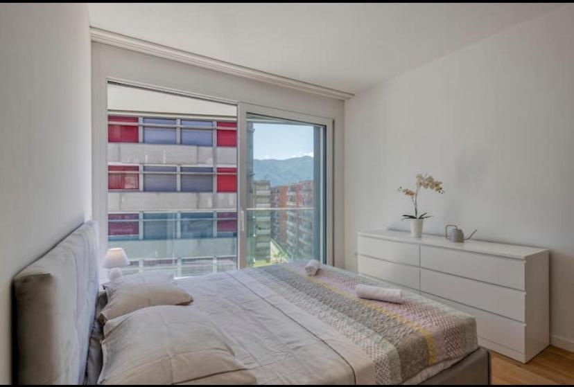 5 Rent Apartments Lugano Station Exterior photo