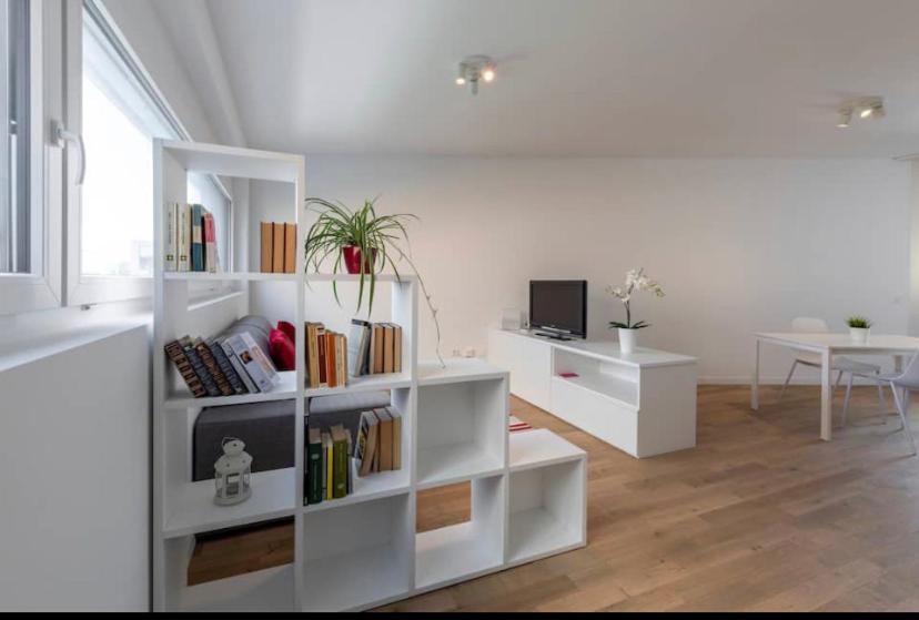 5 Rent Apartments Lugano Station Exterior photo